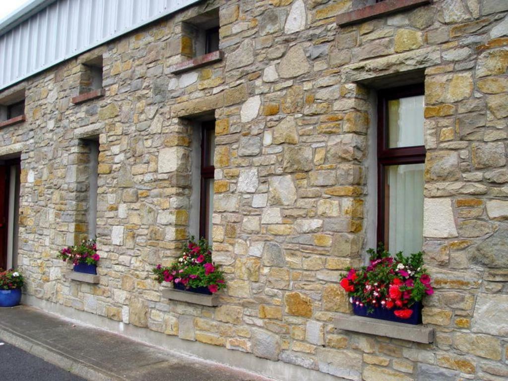 The Bluestack Centre Vandrehjem Donegal Town Eksteriør billede